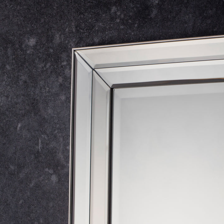 Roswell Mirror