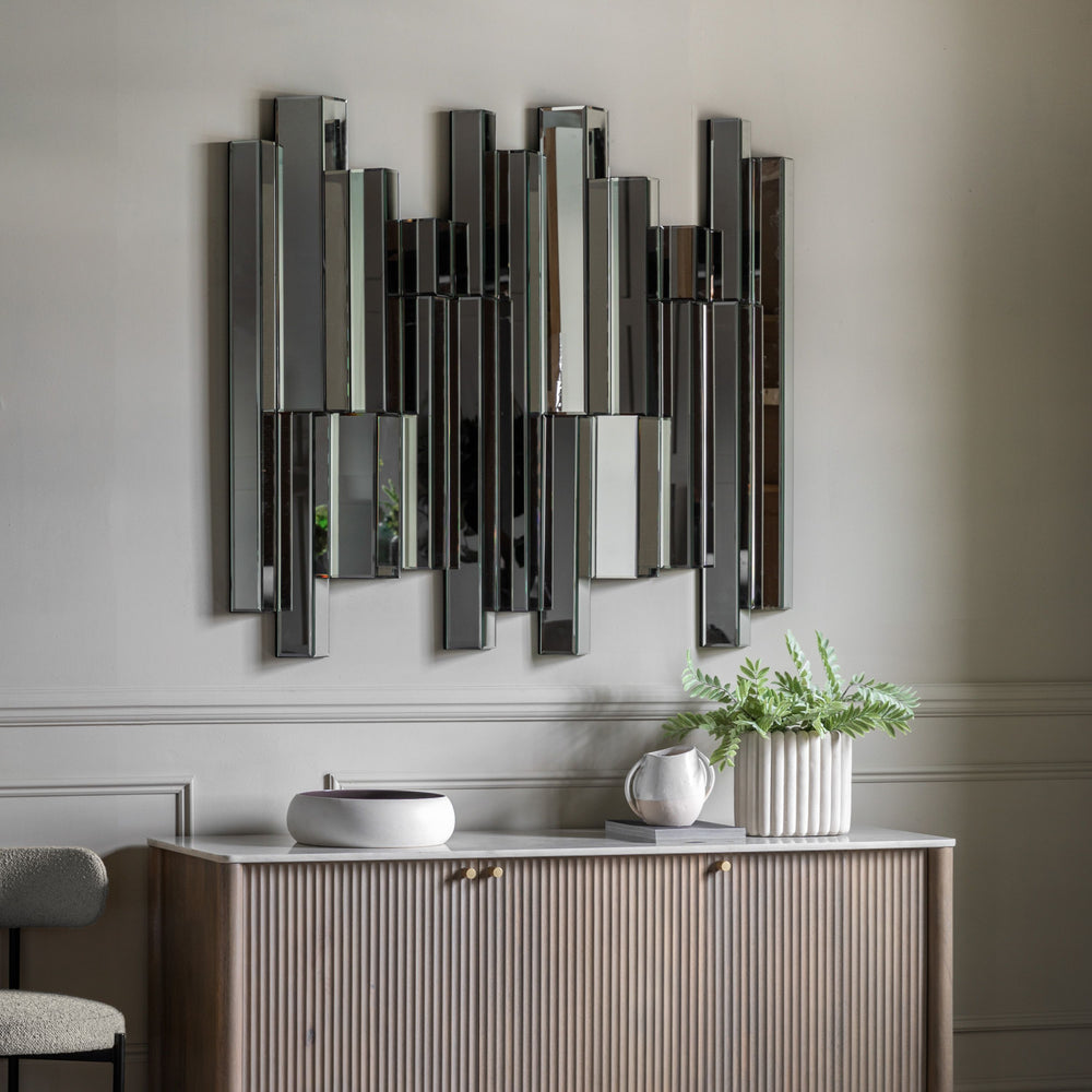 Almada Mirror