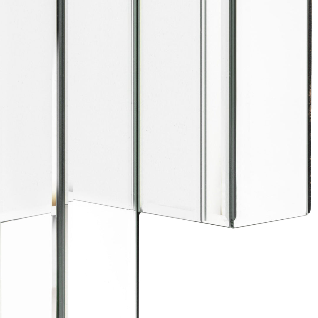 Almada Mirror
