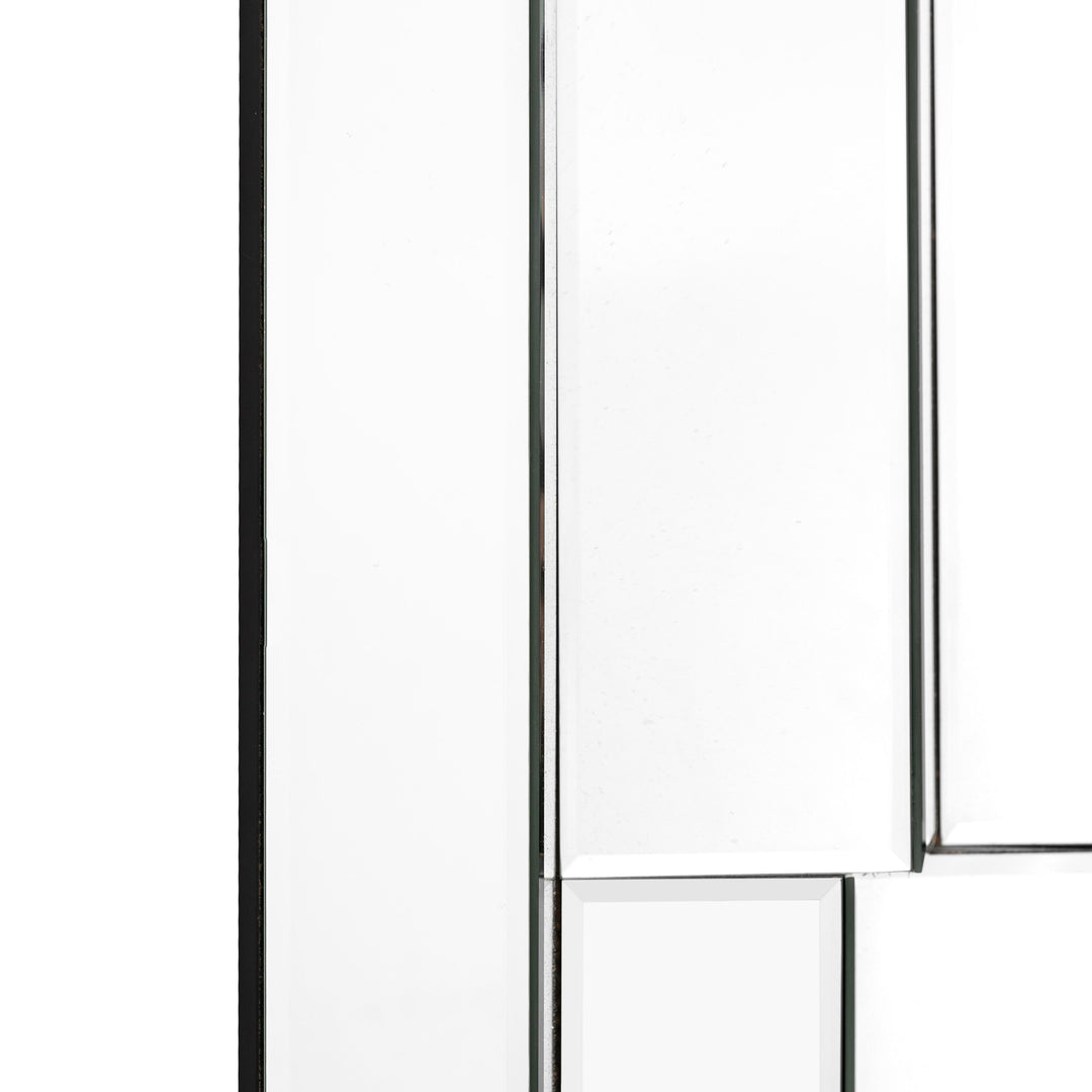 Almada Mirror