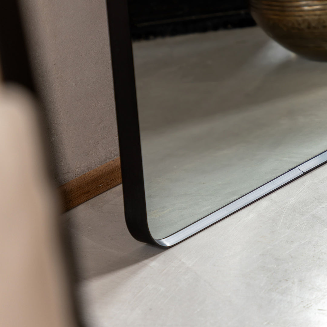 Holworth Leaner Mirror