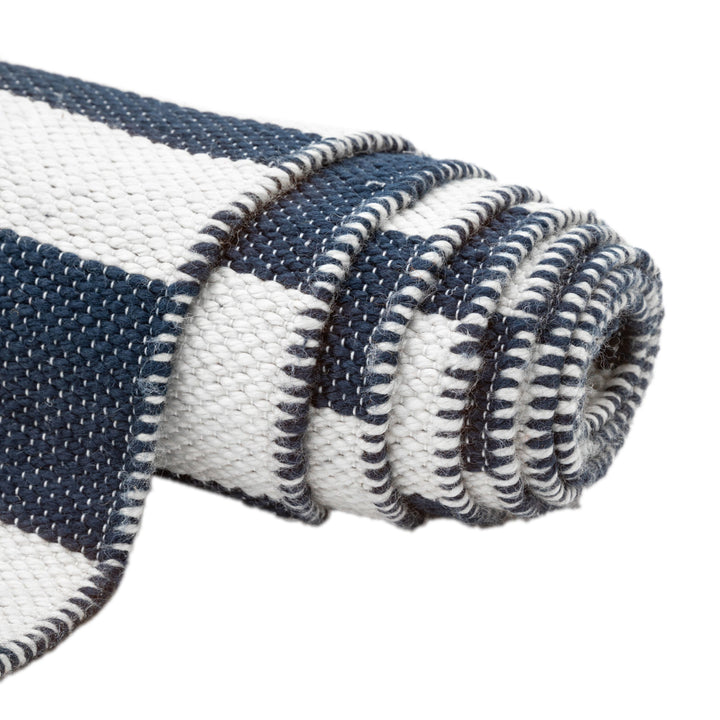 Kingston Jacquard Rug Blue - TheArtistsQuarter