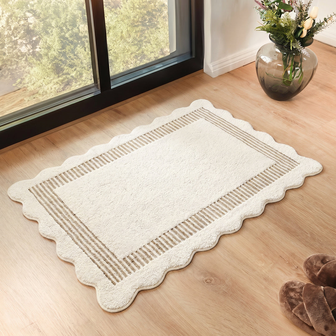 Scalloped Wool Rug Ivory - TheArtistsQuarter
